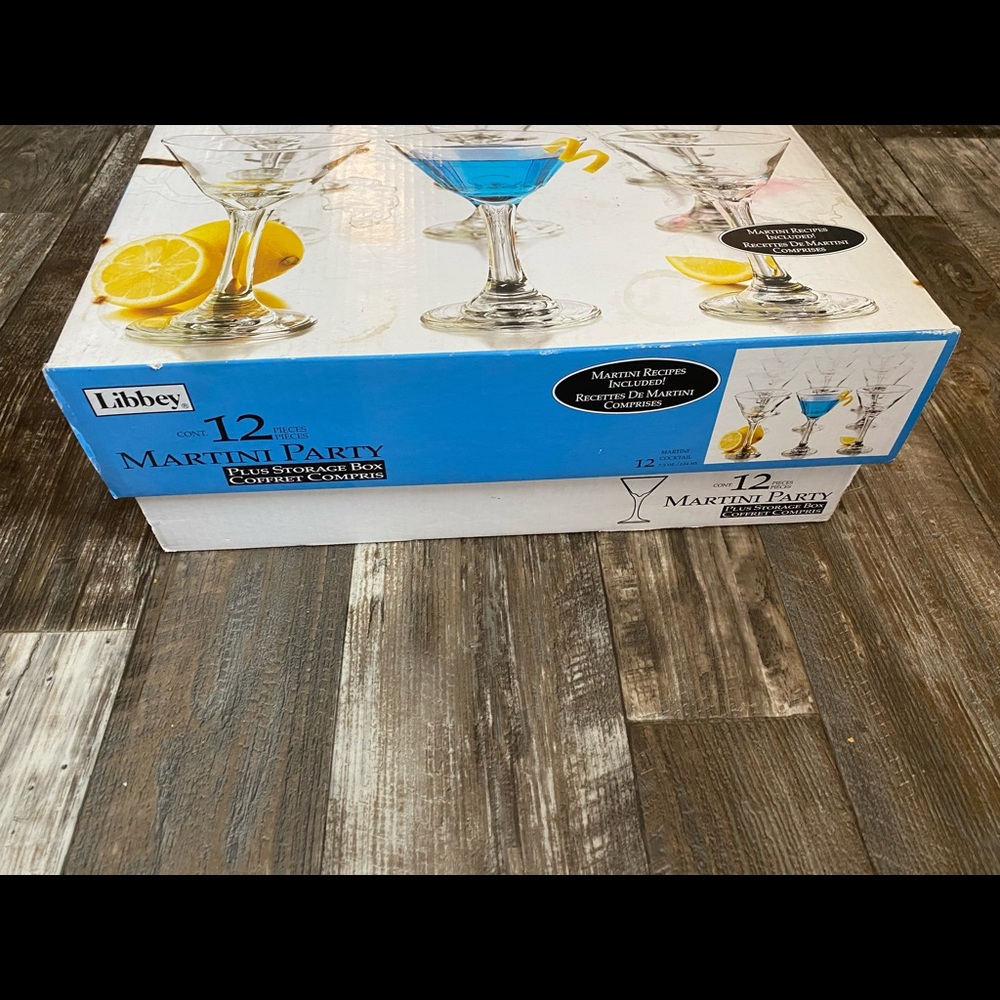 12 Beautiful Martini Party glasses!
